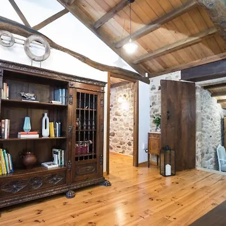 度假居 A Casa Dos Avos Es Casa De Piedra De 1850 Con Piscina Y En Plena Naturaleza En Galicia 拉科鲁尼亚