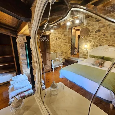 度假居 A Casa Dos Avos Es Casa De Piedra De 1850 Con Piscina Y En Plena Naturaleza En Galicia 拉科鲁尼亚
